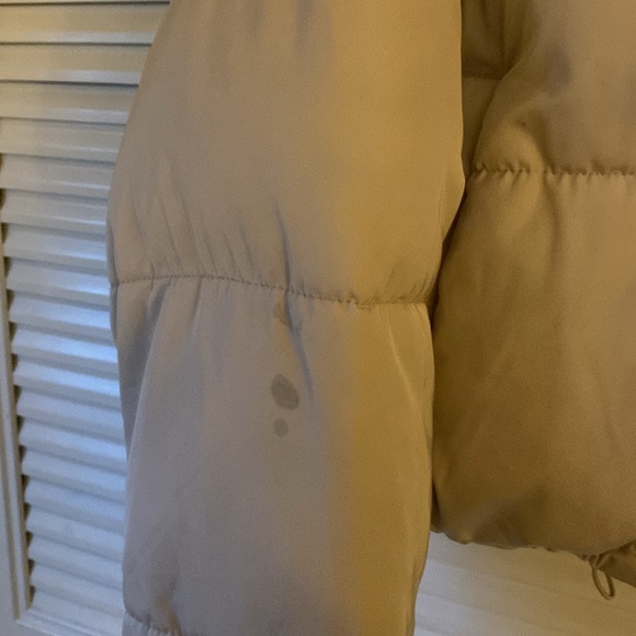 H&M Short Puffer Jacket - Beige - Picture 3 of 3
